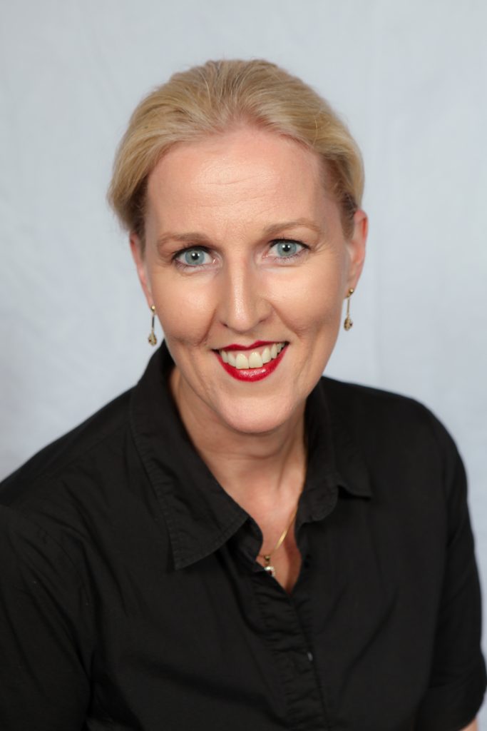 'Shirley Valentine' - Sunnybank Theatre Group